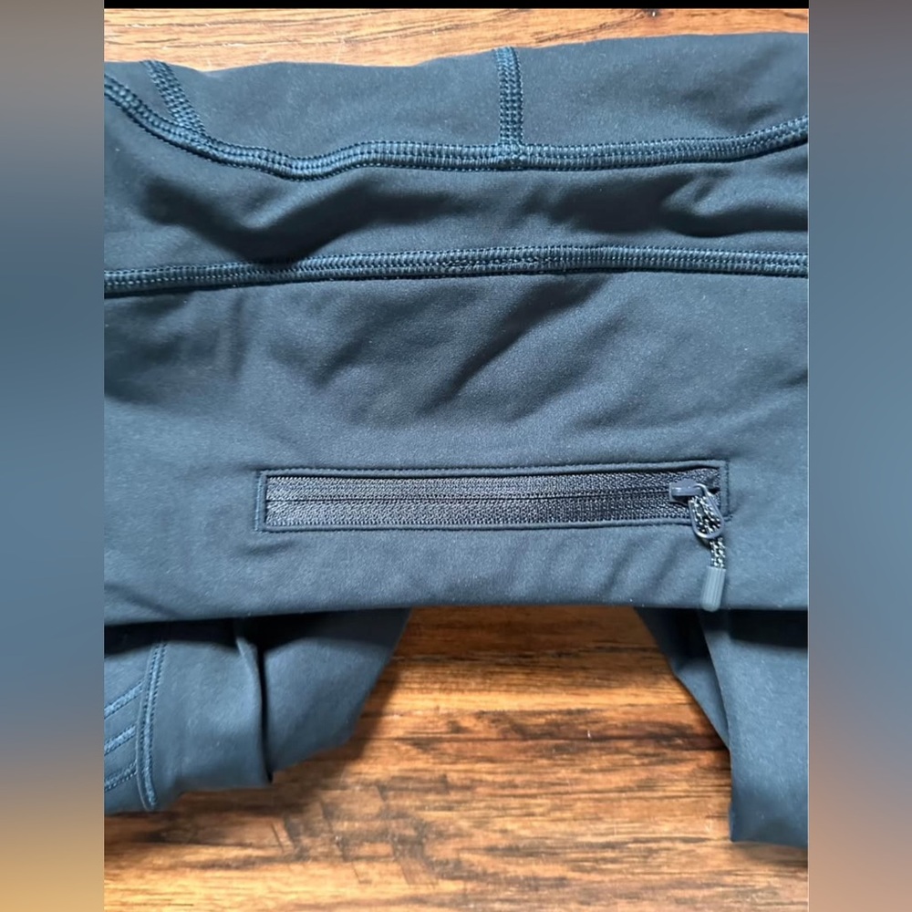 Lululemon all in the right places 5 pocket like new condition - Picture 2 of 5